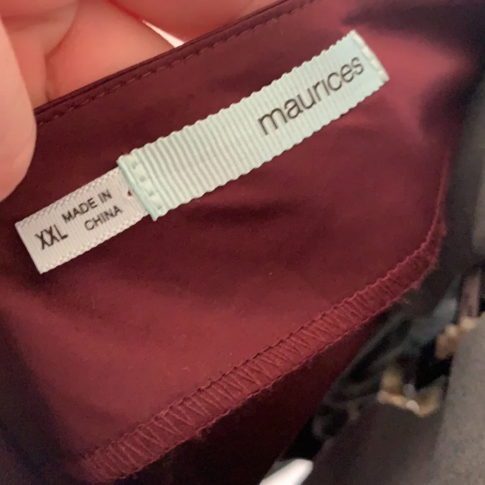 Sexy Maurices maroon lace trim tank, XXL - Picture 5 of 7